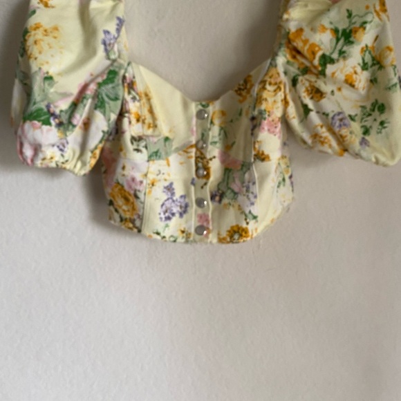For Love & Lemon Chamomile Denim Floral Puff Sleeve Crop Buttercreme Top Size S - Picture 4 of 12